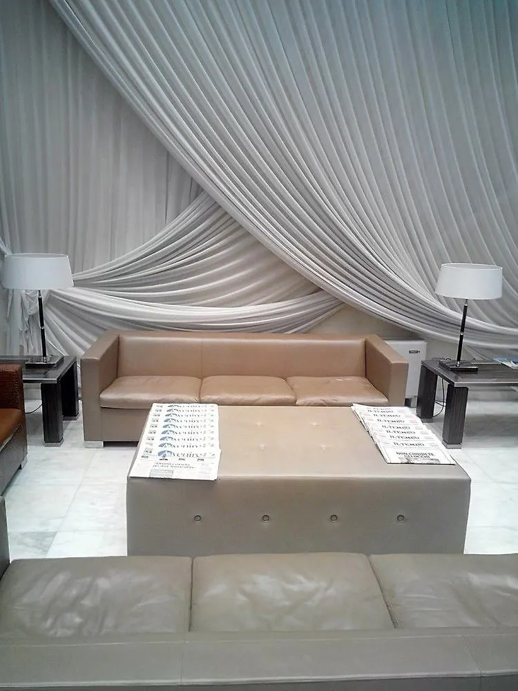Papillo Hotels & Resorts Roma 4*, Rome